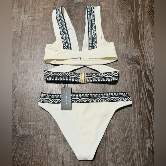 DEREK LAM***White Wrap-Around Bikini***I 40; F36; Small $895 NWT - Picture 4 of 4